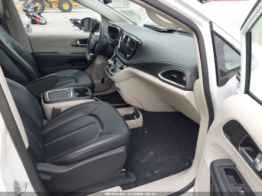 2024 Chrysler Pacifica - 2C4RC1S73RR153537