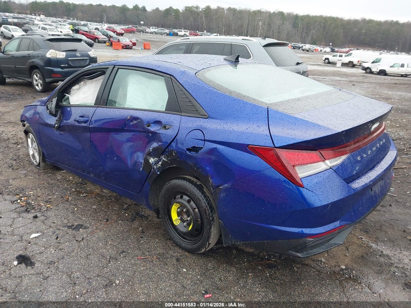 2022 Hyundai Elantra Se