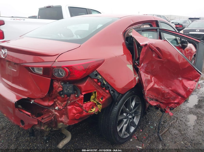 VIN 3MZBN1V33JM190052 2018 MAZDA MAZDA3 TOURING
