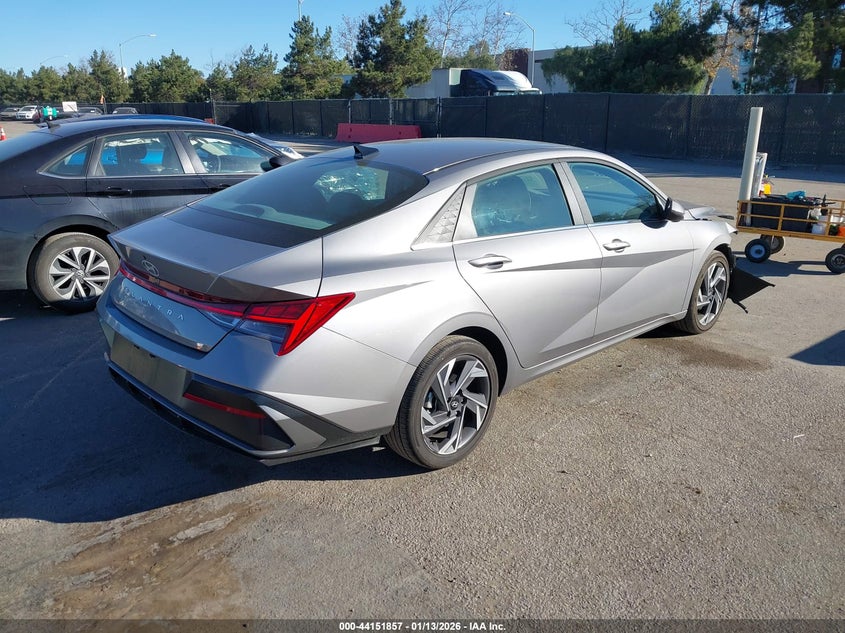 2025 Hyundai Elantra Sel Convenience