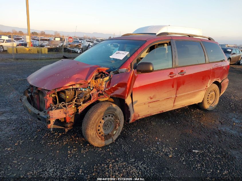 2005 Toyota Sienna Le