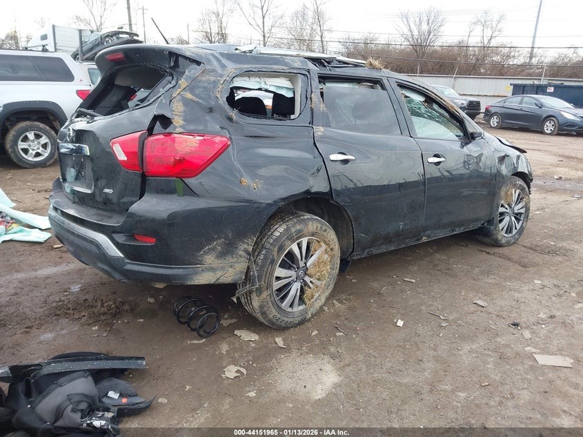 2018 Nissan Pathfinder S
