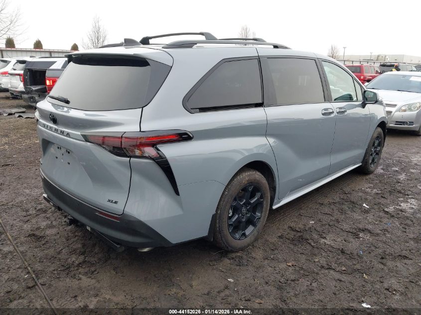 2025 Toyota Sienna Woodland Edition