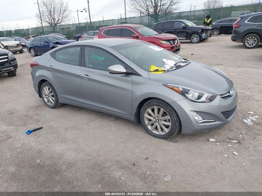 2015 HYUNDAI ELANTRA SE
