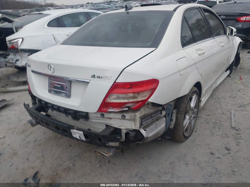 2011 Mercedes-Benz C 300 Luxury 4Matic/Sport 4Matic