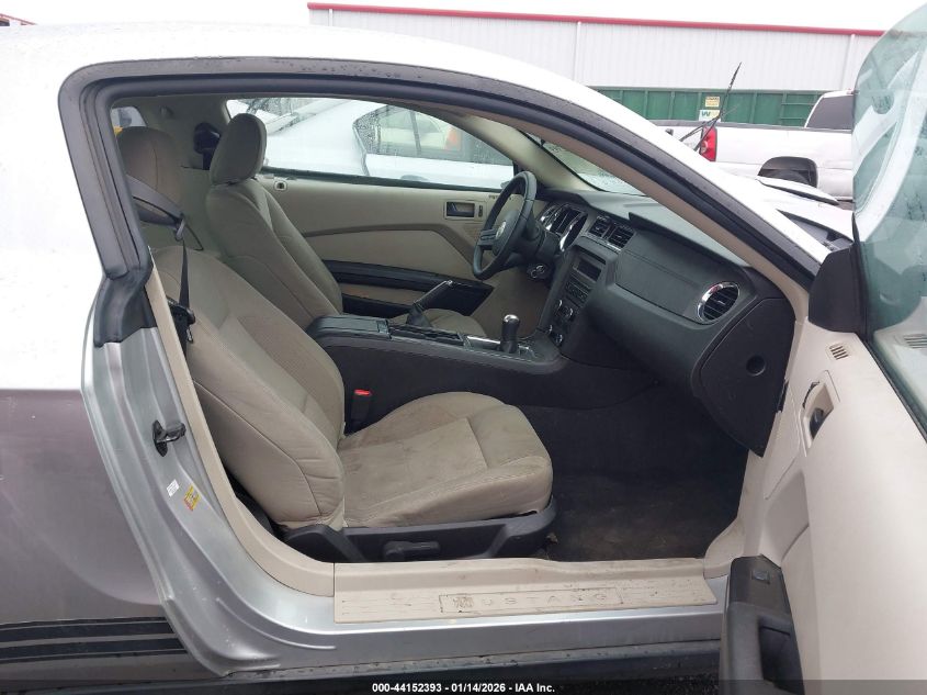 2011 Ford Mustang V6