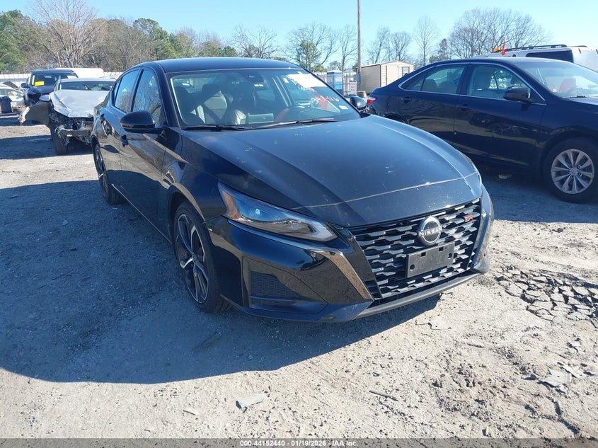 2024 Nissan Altima Sr Fwd