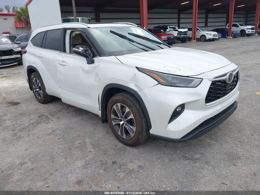 2024 Toyota Highlander Xle