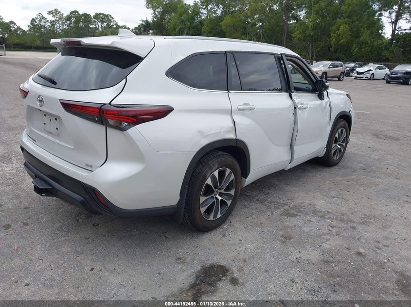 2024 Toyota Highlander Xle