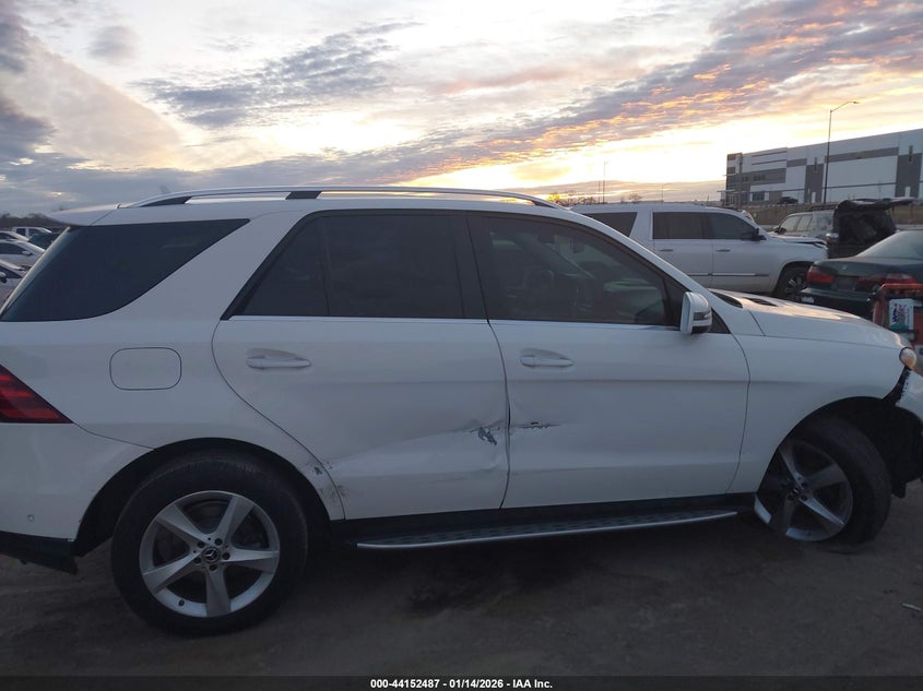 VIN 4JGDA5JB1HA923570 2017 MERCEDES-BENZ GLE 350