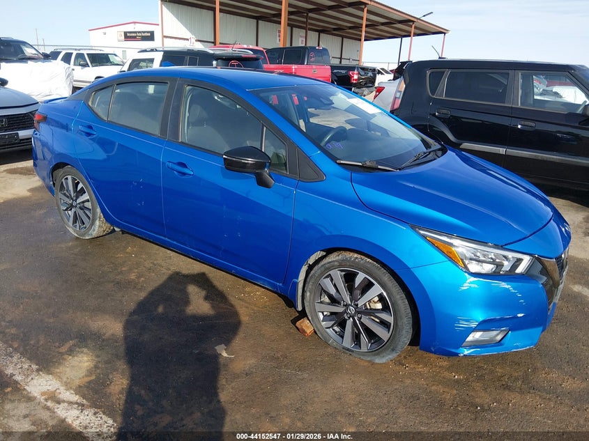 2020 Nissan Versa Sr Xtronic Cvt