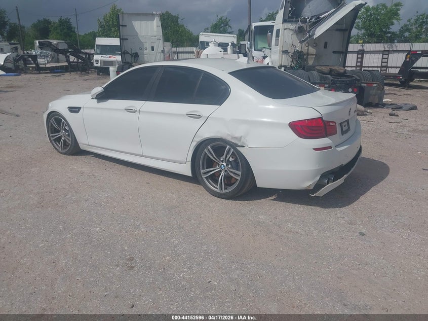 Vin: wbsfv9c52dc773699, lot: 44648528, bmw m5 20133