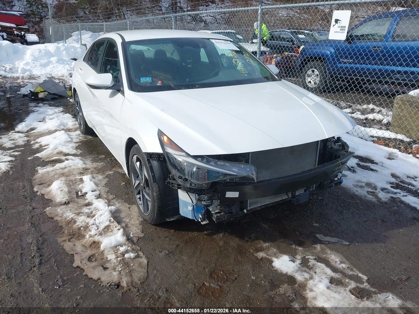 2023 Hyundai Elantra Sel