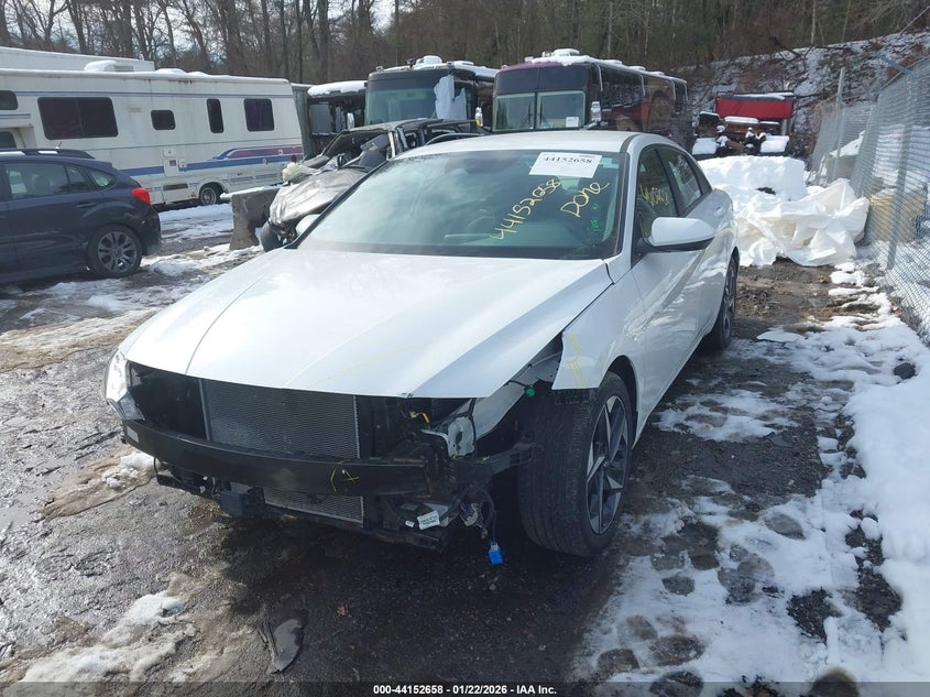 2023 Hyundai Elantra Sel