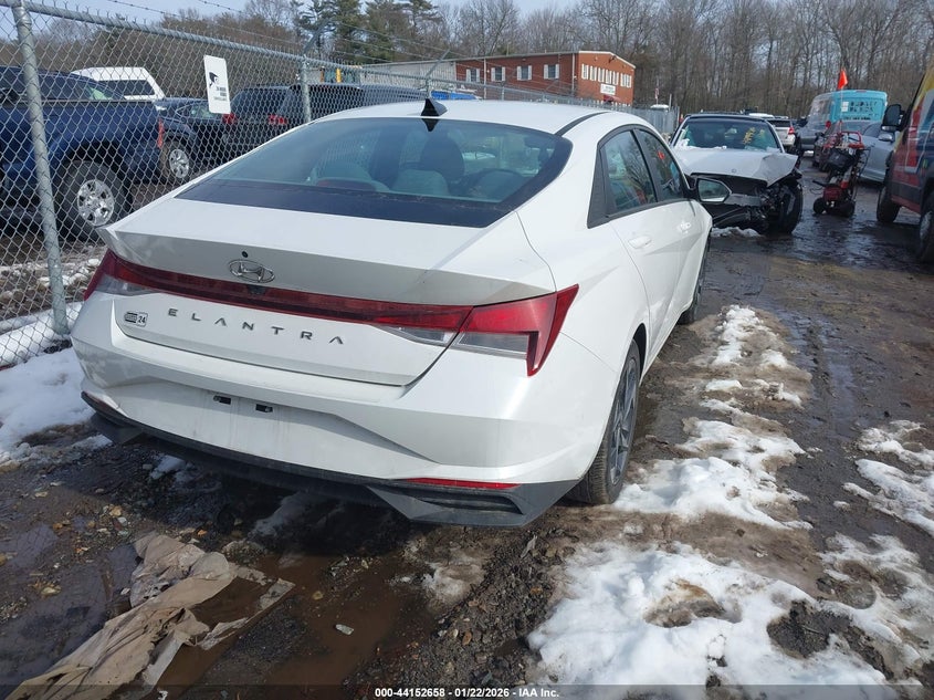 2023 Hyundai Elantra Sel