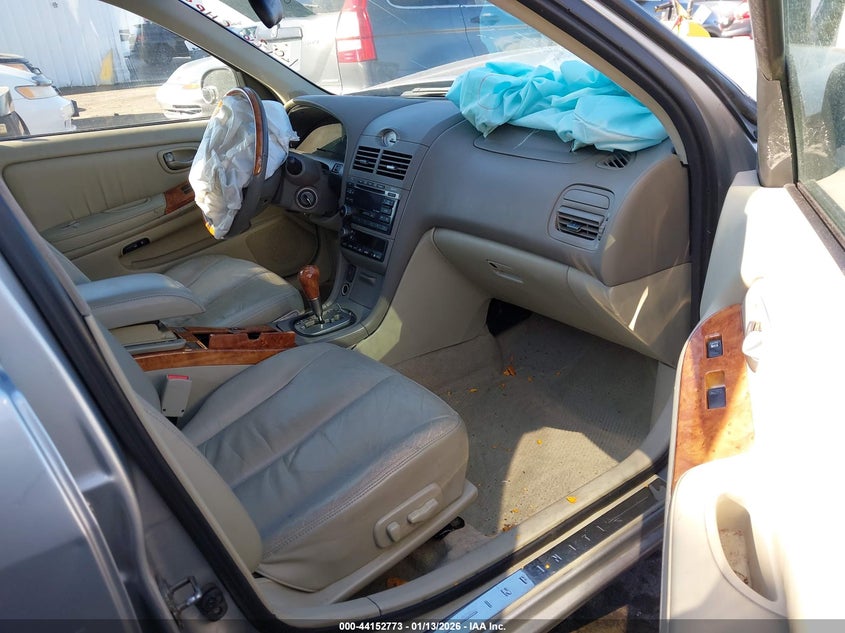 2002 Infiniti I35 Luxury