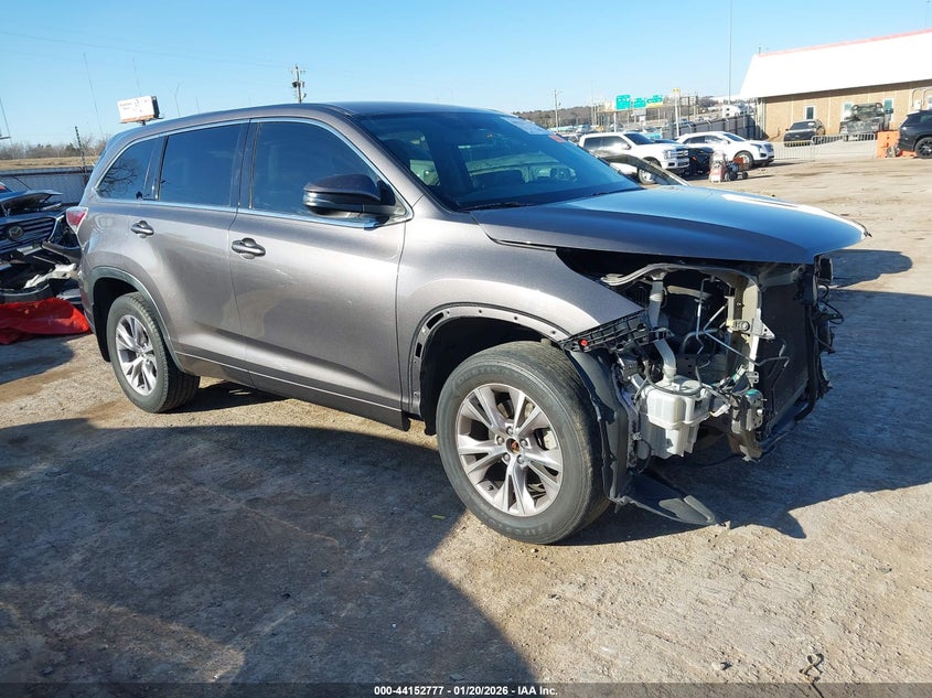 2016 Toyota Highlander Le Plus V6