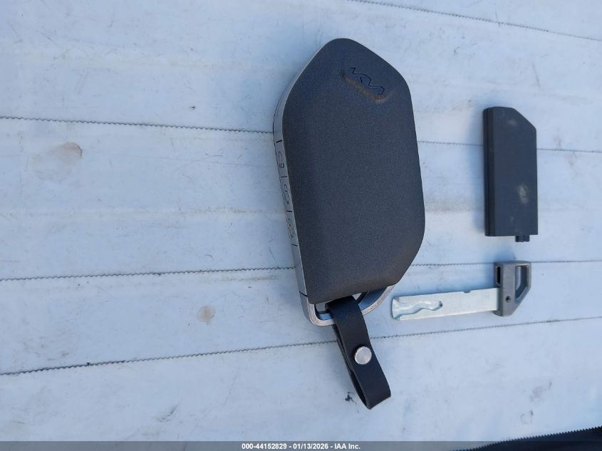 2025 Kia Carnival - KNDNB5K33S6539006