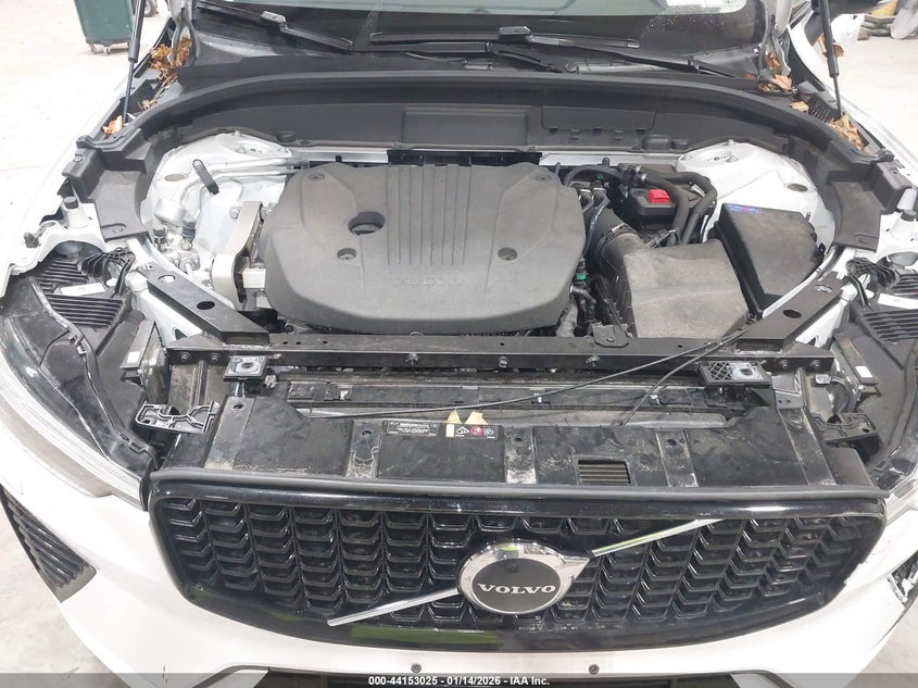 2024 Volvo Xc60 B5 Core Dark Theme VIN: YV4L12RK5R1783587 Lot: 44153025