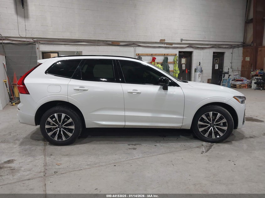 2024 Volvo Xc60 B5 Core Dark Theme VIN: YV4L12RK5R1783587 Lot: 44153025