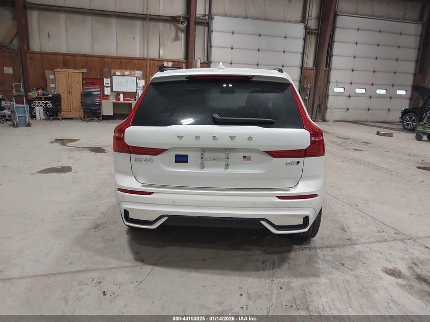 2024 Volvo Xc60 B5 Core Dark Theme VIN: YV4L12RK5R1783587 Lot: 44153025
