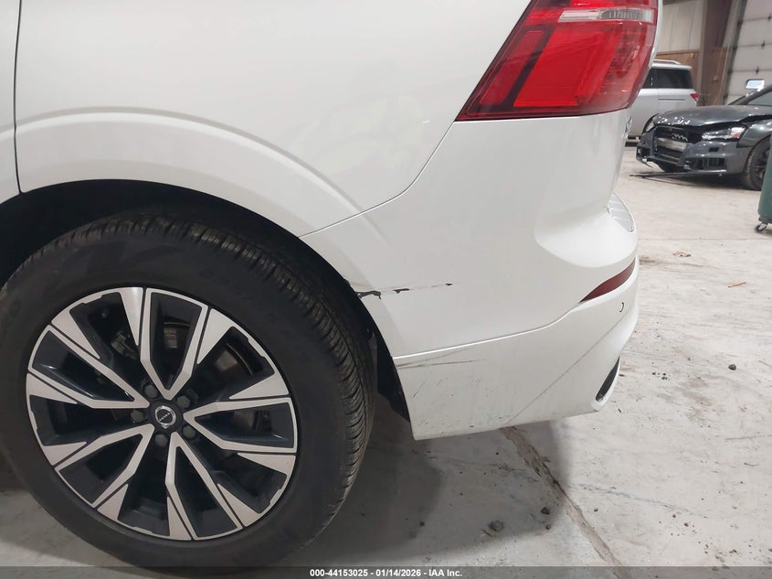 2024 Volvo Xc60 B5 Core Dark Theme VIN: YV4L12RK5R1783587 Lot: 44153025