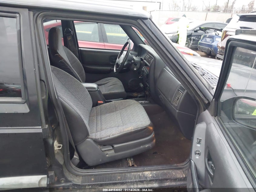 2000 Jeep Cherokee Sport