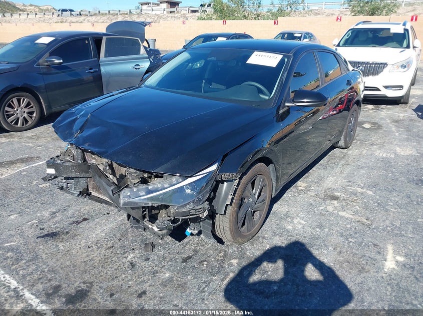 2022 Hyundai Elantra Sel