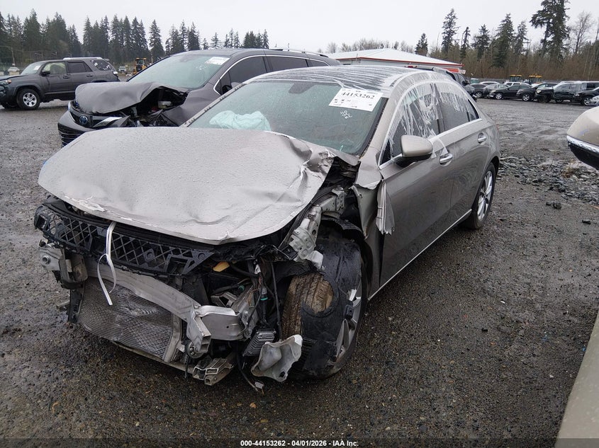 2020 Mercedes-Benz A 220