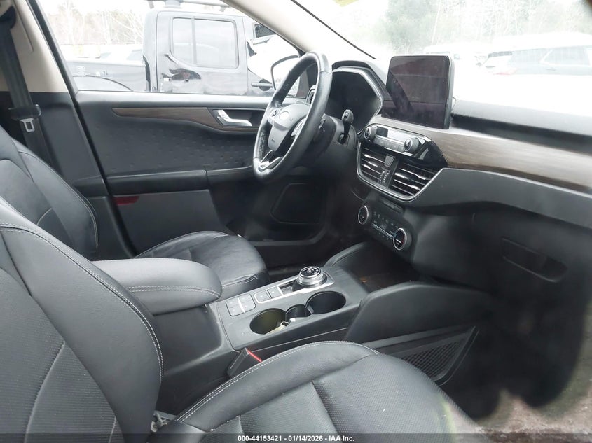 2020 Ford Escape Titanium