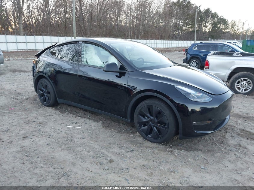 2025 Tesla Model Y Long Range Dual Motor All-Wheel Drive