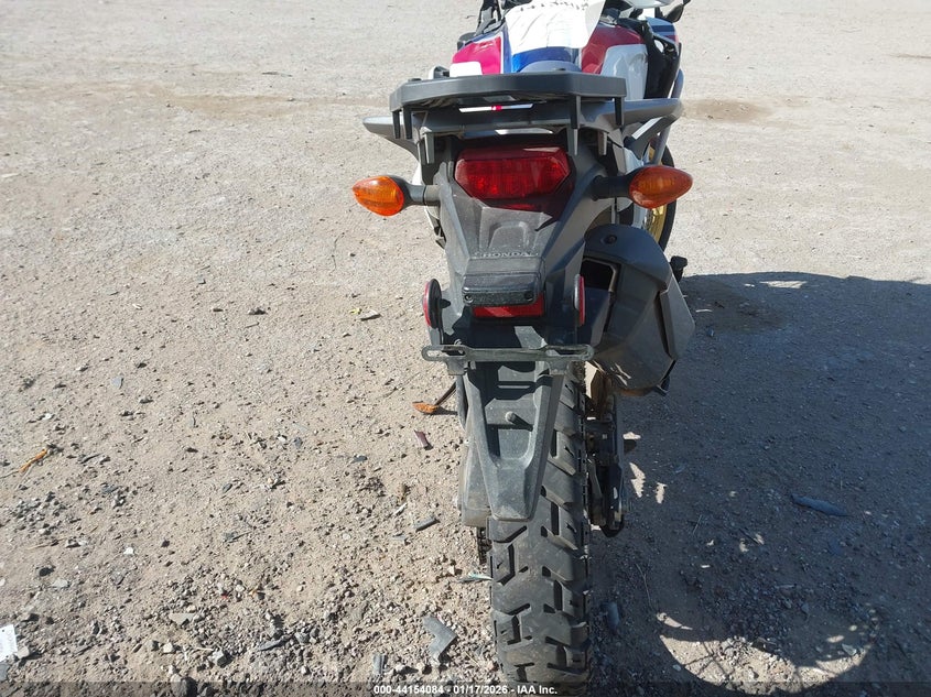2017 Honda Crf1000 VIN: JH2SD04H0HK000519 Lot: 44154084