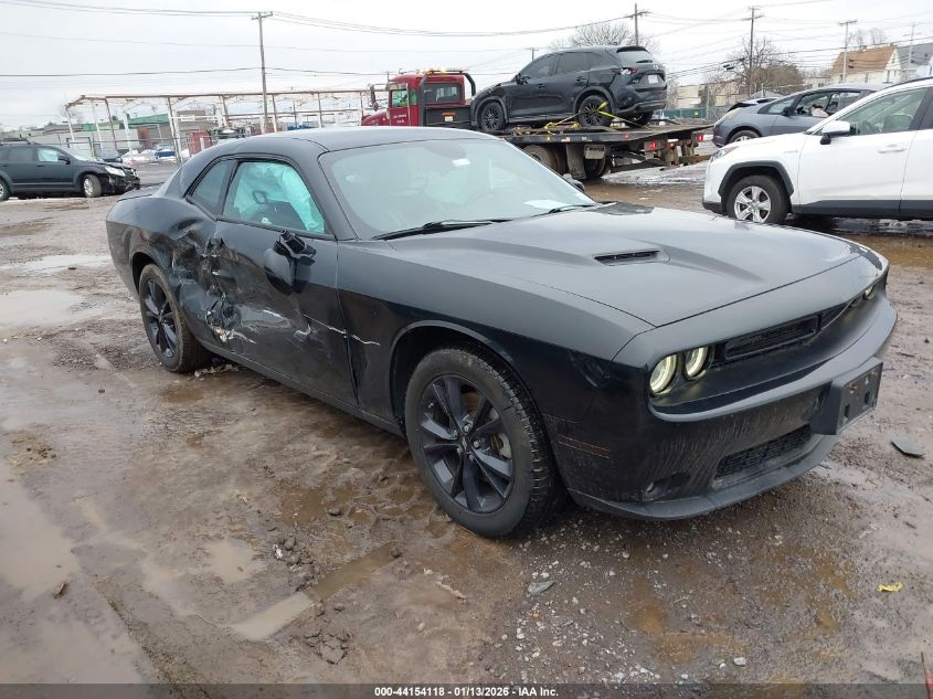 2022 Dodge Challenger Sxt Awd