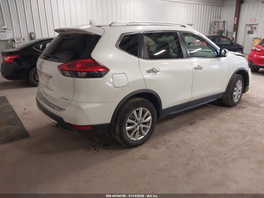 2017 Nissan Rogue Sv