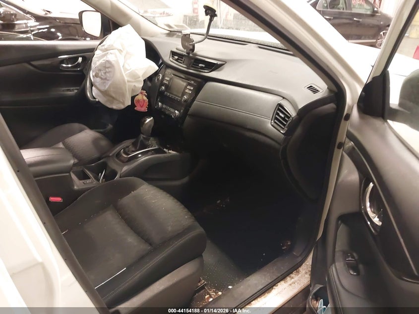 2017 Nissan Rogue Sv