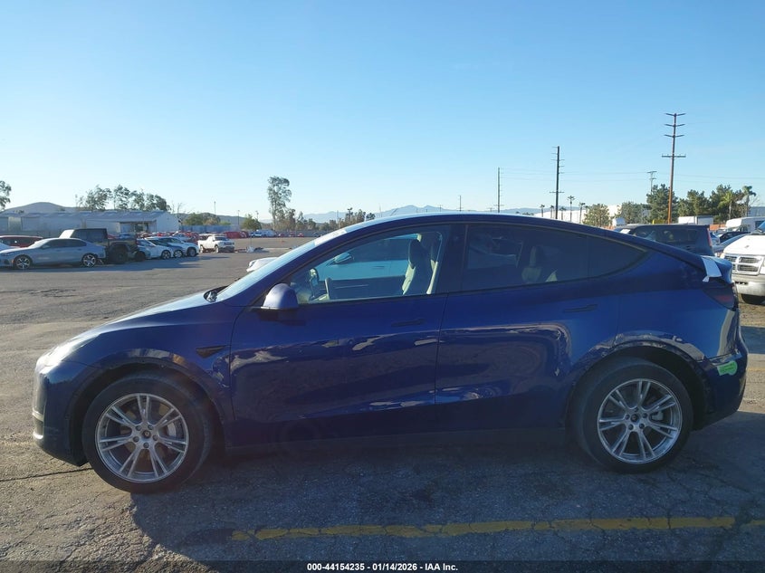 VIN 7SAYGDEF8PA052748 2023 TESLA MODEL Y PERFORMANCE DUAL MOTOR ALL-WHEEL DRIVE