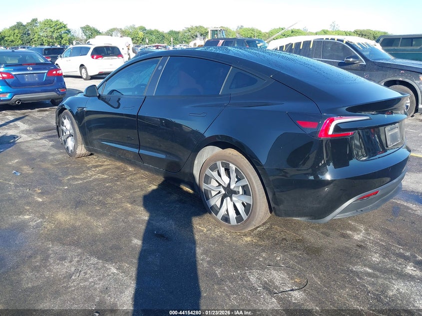 2025 Tesla Model 3 Long Range Rear-Wheel Drive/Standard Rear-Wheel Drive