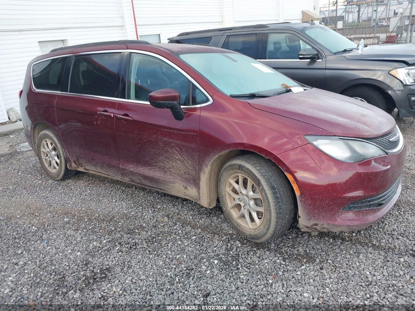 2020 Chrysler Voyager Lxi