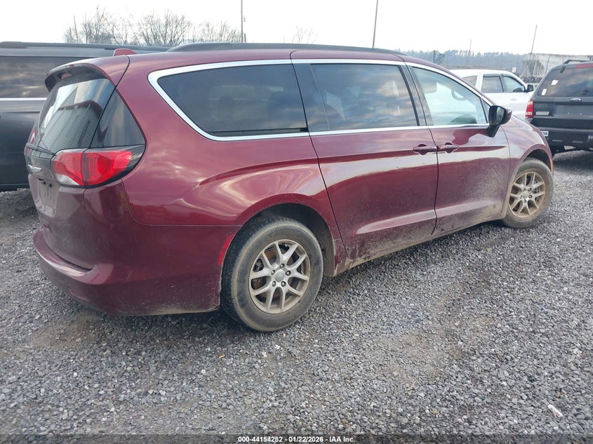 2020 Chrysler Voyager Lxi