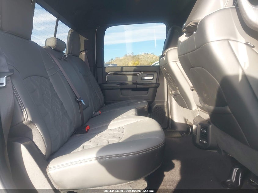 2022 RAM 2500 auction photo 8