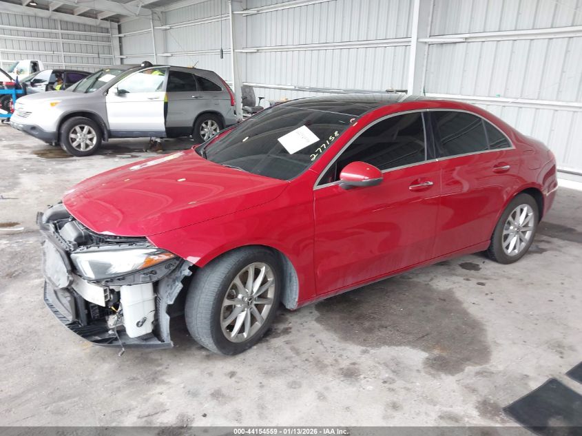 2021 Mercedes-Benz A 220