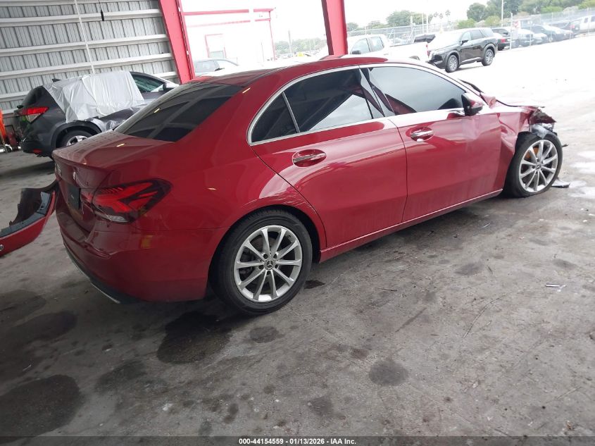 2021 Mercedes-Benz A 220