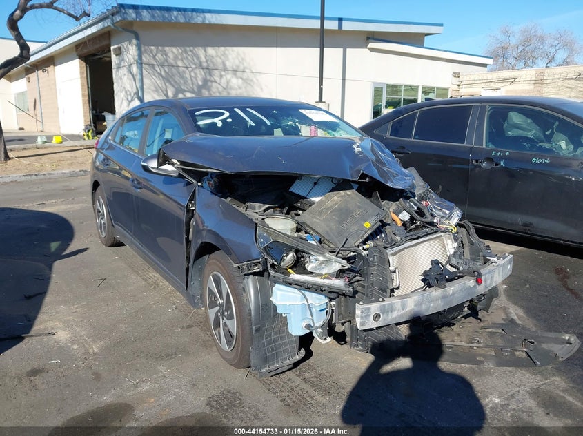 KMHC75LCXHU038802 2017 Hyundai Ioniq Hybrid Sel auction photo 1