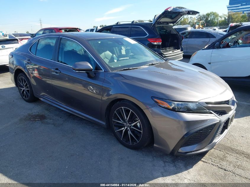 2023 Toyota Camry Se Hybrid