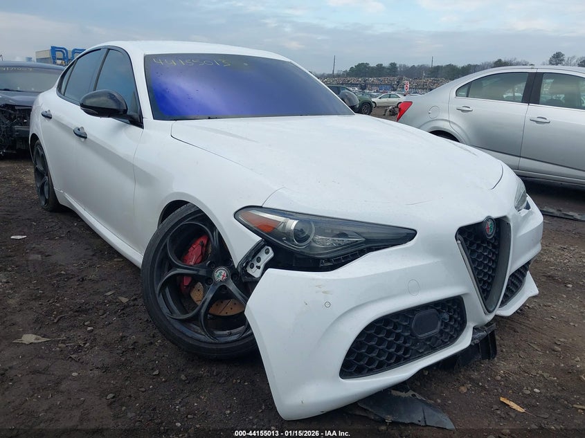 2018 Alfa Romeo Giulia Ti Sport Awd