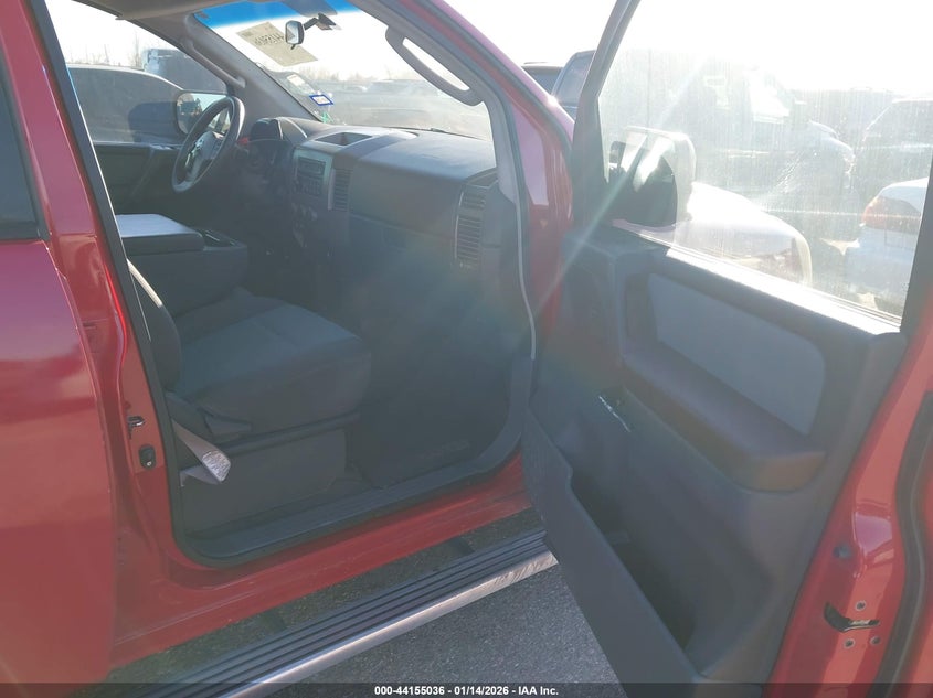 2005 Nissan Titan Xe