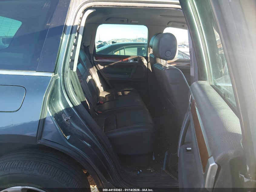 2004 Volkswagen Touareg V6 VIN: WVGBC67L54D006499 Lot: 44155362