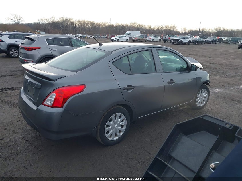 2019 Nissan Versa 1.6 S+