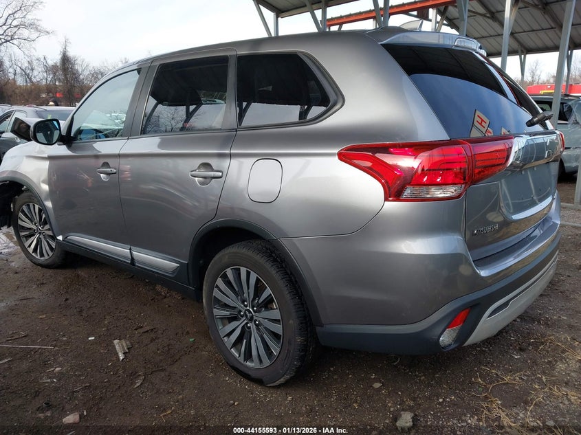 2019 Mitsubishi Outlander Es