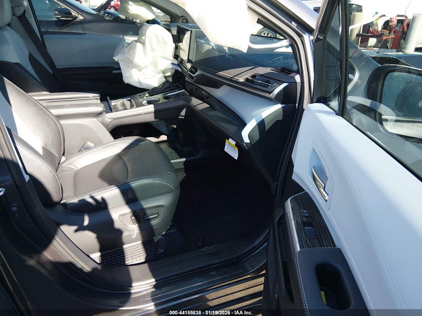 2025 Toyota Sienna Xse